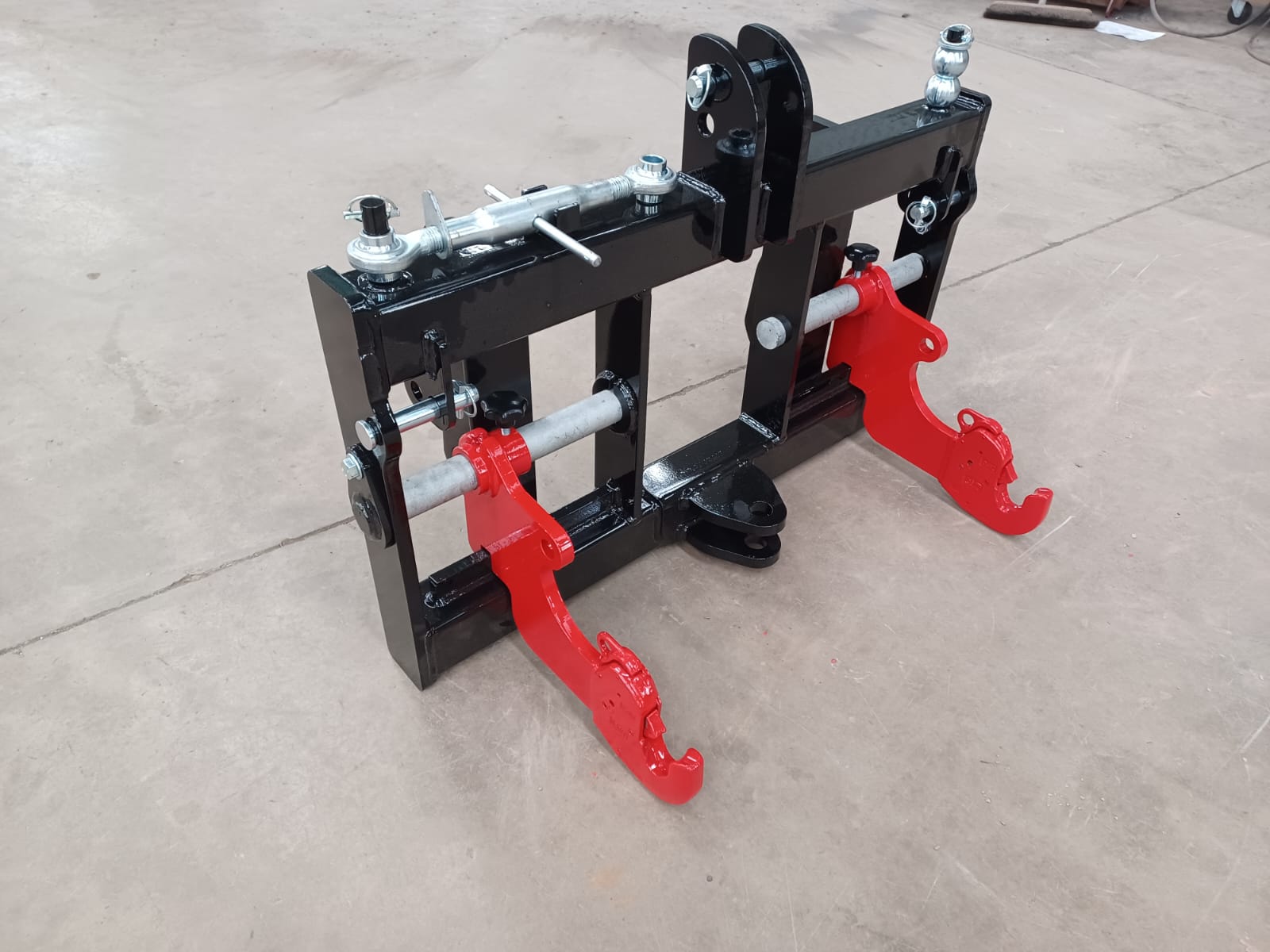 Telehandler/Tractor Loader to 3 Point Linkage Interchanger