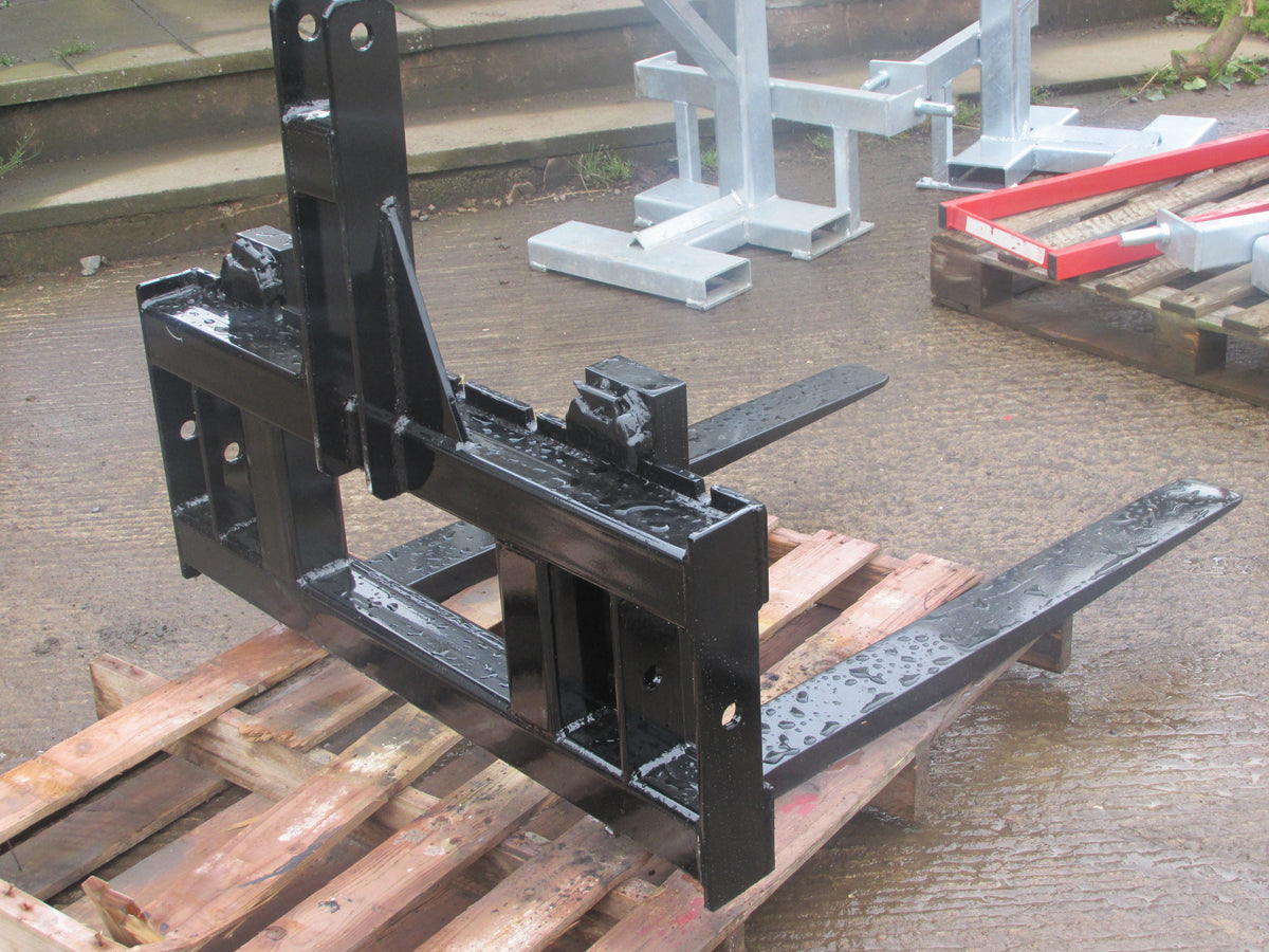 3 Point Linkage Pallet Forks (Tractor Mounted)